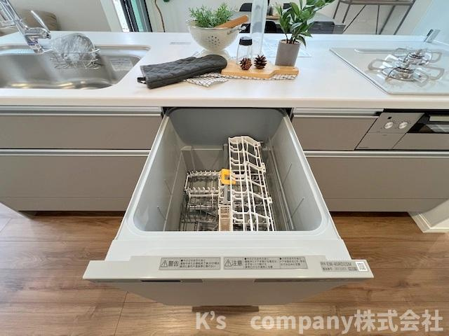 ■座間市南栗原3丁目　新築戸建のキッチン|家事の時短に役立つ食器洗い乾燥機付き☆