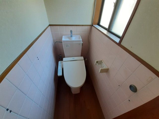 宇城市松橋町松橋の中古一戸建のトイレ