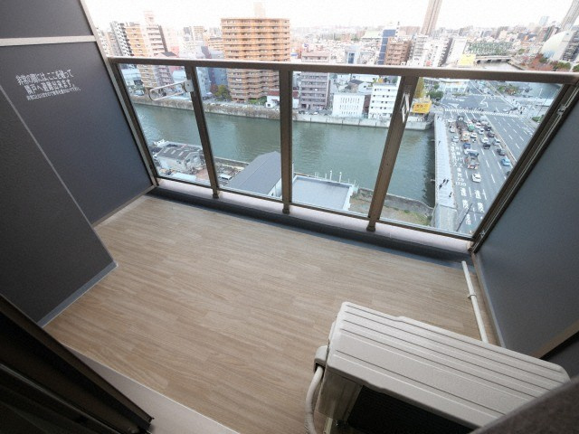 エグゼ難波ウエストリバーのバルコニー
