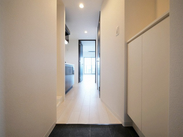 エグゼ難波ウエストリバーの玄関