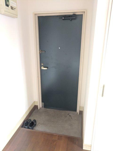 シャトレートミーⅡの玄関