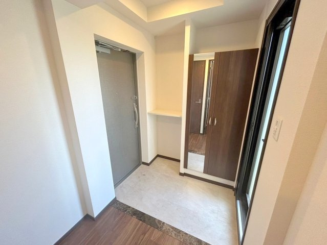 スプランディッド新大阪5の玄関