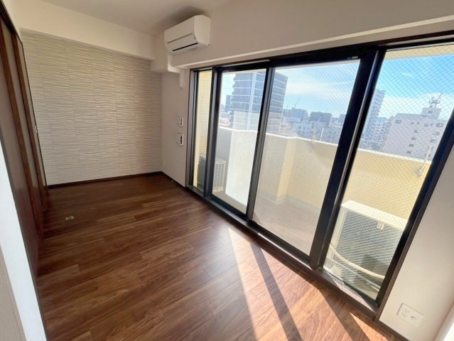 スプランディッド新大阪5の洋室