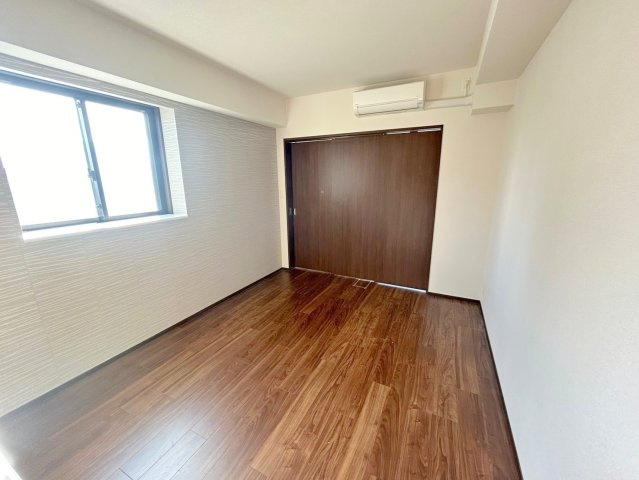 スプランディッド新大阪5の洋室