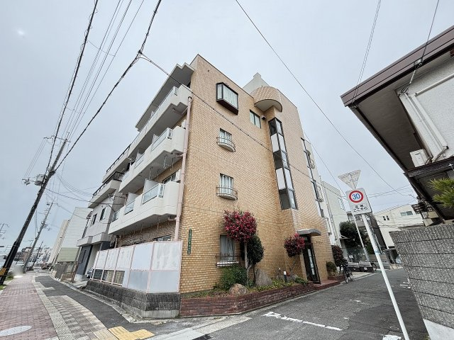 ローズハイツの外観