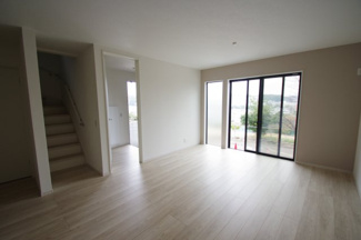 【内観：施工例】 | 【仲介手数料無料！！】稲城市平尾2丁目　新築戸建て（全3棟）2号棟　5499万円 | TVモニター付きインターフォン