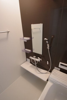 【前面道路含む現地写真】 | 【仲介手数料無料！！】稲城市平尾2丁目　新築戸建て（全3棟）2号棟　5499万円