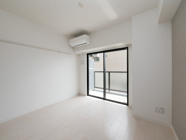 大阪市東成区大今里西３丁目の賃貸マンションの居間・リビング