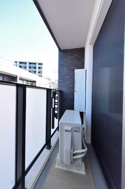 クリオラモード学芸大学Ⅱ　新築　敷金礼金0　フリーレント1か月のバルコニー