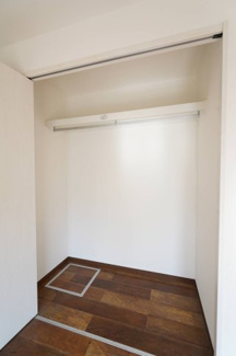 【収納】 | 小室ハイランドB街区 | 洋室4.8帖　クローゼット