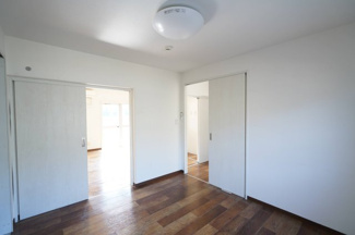 【洋室】 | 小室ハイランドB街区 | 洋室5.5帖