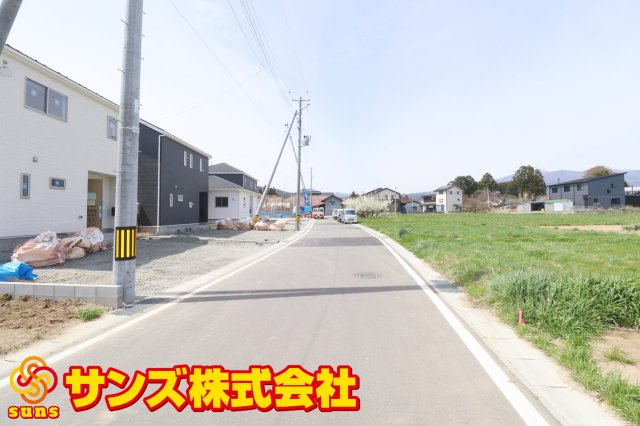 大玉村玉井字馬場　　　１号棟　　　玉井小学校、大玉中学区の前面道路含む現地写真|北側前面道路