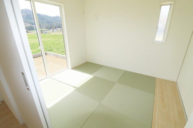 大玉村玉井字馬場　　　１号棟　　　玉井小学校、大玉中学区の居間・リビング|※同社施工例