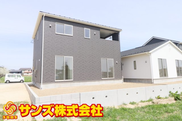 大玉村玉井字馬場　　　１号棟　　　玉井小学校、大玉中学区の外観|南西側から見た外観♪