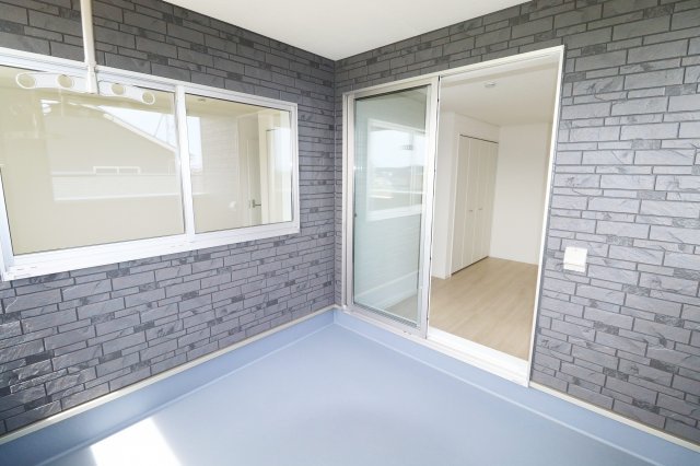 大玉村玉井字馬場　　　１号棟　　　玉井小学校、大玉中学区のバルコニー