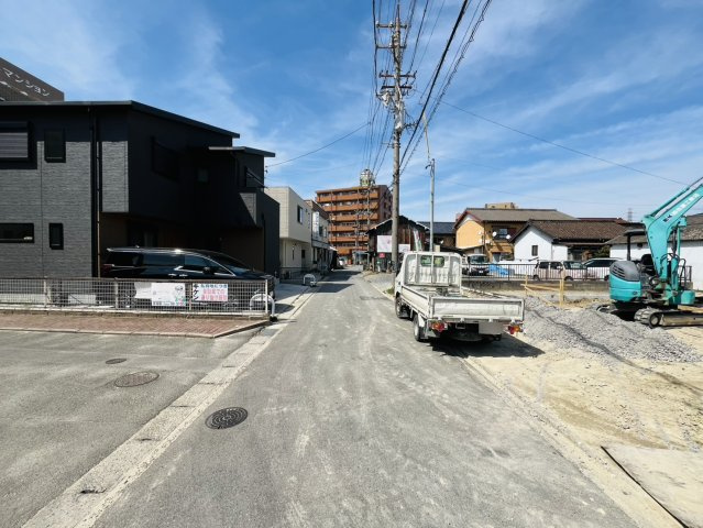 東海市名和町一番畑73の一部『仲介手数料無料』新築戸建ての前面道路含む現地写真