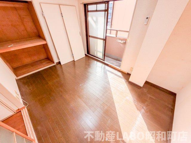 ジョイフル林寺の洋室