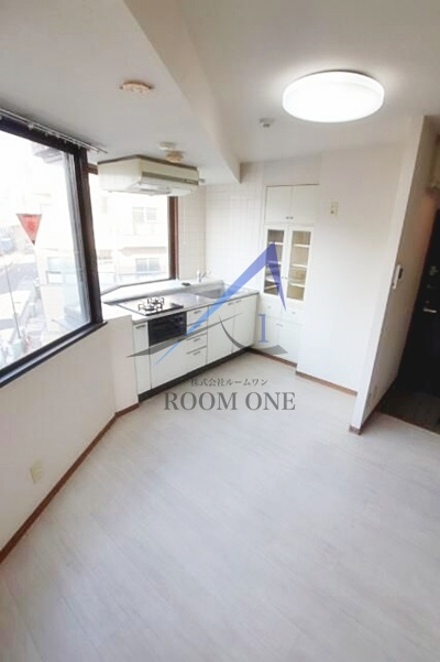 グランフォークスⅠ鷹翔の居間・リビング|洋室のお部屋です。