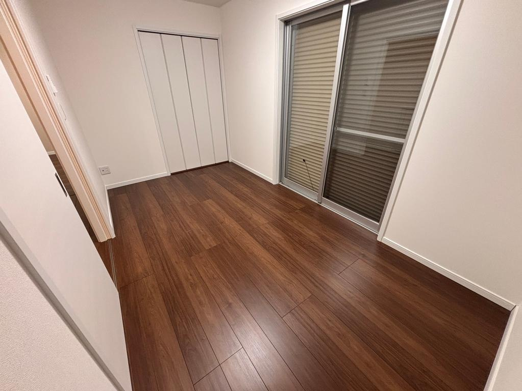 ふじみ野市西２丁目の中古一戸建の洋室|1階5.2帖洋室です。