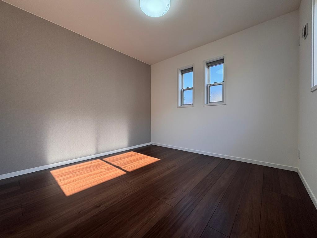 ふじみ野市西２丁目の中古一戸建の洋室|3階5.6帖洋室です。