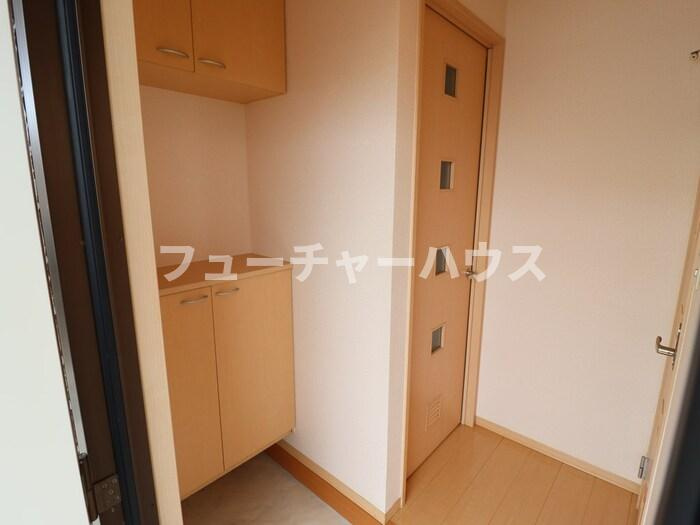 ヴィクトワールの玄関