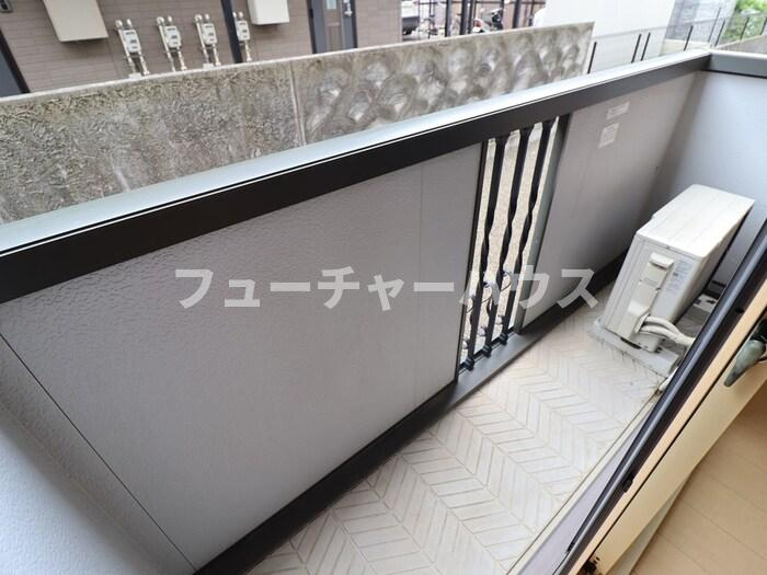 ヴィクトワールのバルコニー