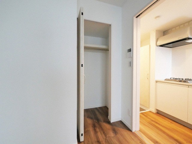 大阪市生野区小路東１丁目のハイツの収納