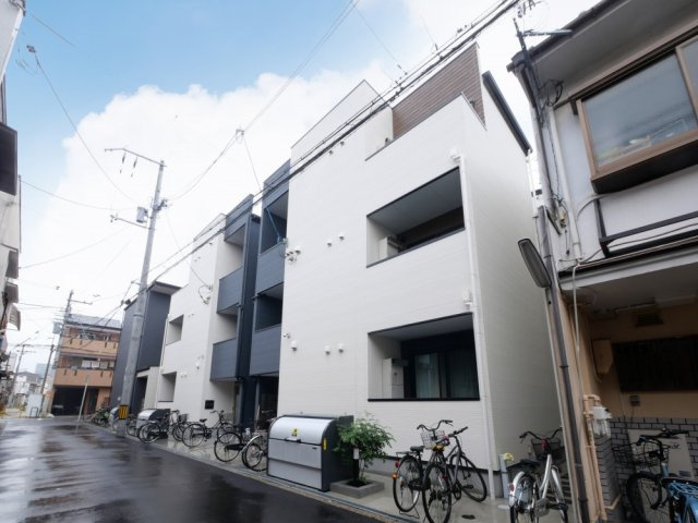 大阪市生野区小路東１丁目のハイツ