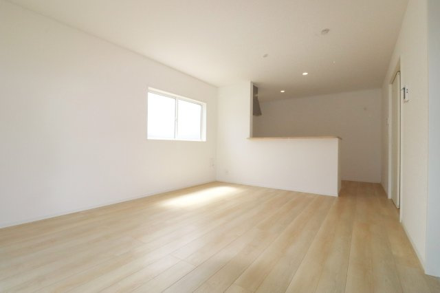 大玉村玉井字馬場　　　2号棟　　　玉井小学校、大玉中学区のキッチン|※同社施工例