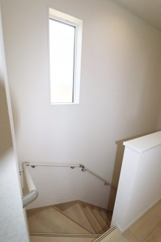 大玉村玉井字馬場　　　2号棟　　　玉井小学校、大玉中学区の洋室|※同社施工例