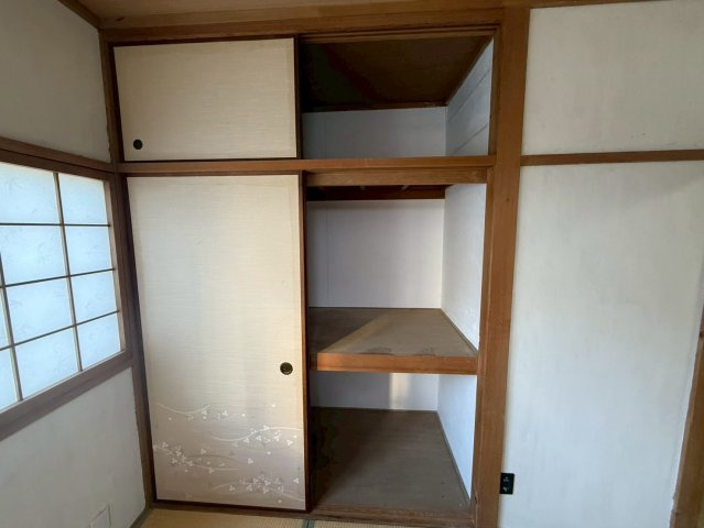 神殿戸建ての収納