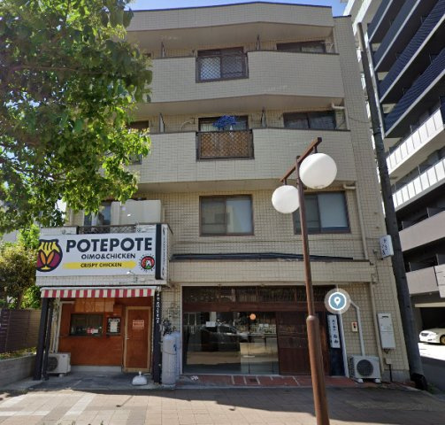 トライアングルビルの外観