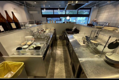 トライアングルビルのロビー