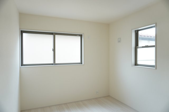 草加市金明町 新築分譲住宅の洋室|5.3帖
