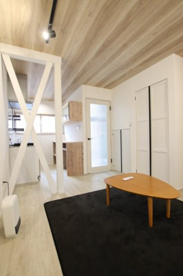 【居間・リビング】 | Little house