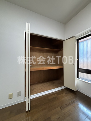 【収納】 | リグランド千歳烏山 | 洋室6.3帖　クローゼット