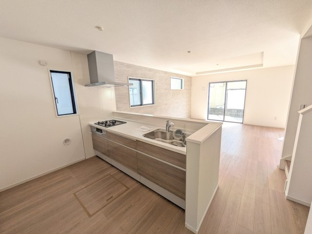 土浦市中央3期　新築戸建の居間・リビング