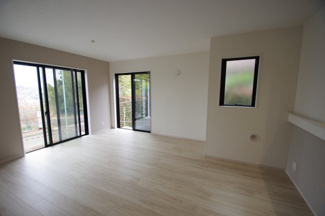 【内観：施工例】 | 【仲介手数料無料！！】稲城市平尾2丁目　新築戸建て（全3棟）3号棟　5399万円 | グリル