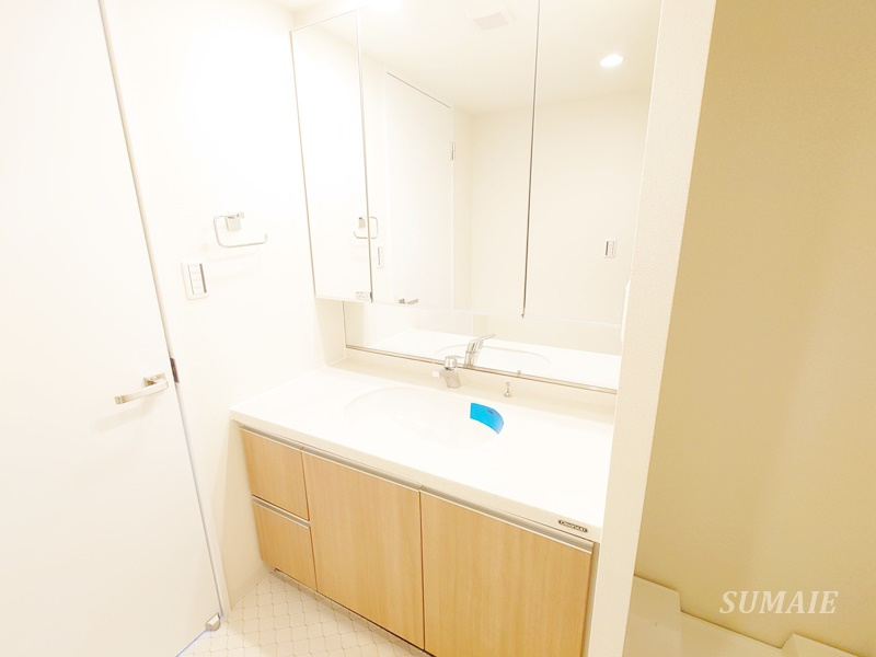 JMFレジデンス赤羽志茂の洗面所|独立洗面台です☆