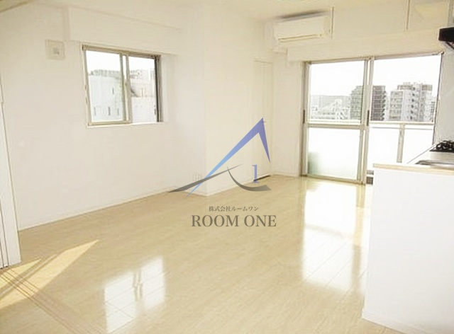 Ｒｉｓｉｎｇ　ｐｌａｃｅ浅草五番館の居間・リビング|洋室のお部屋です。