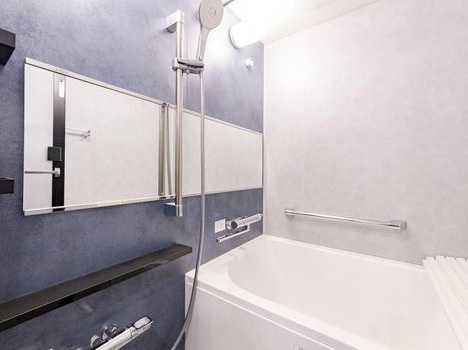 ドルフ青葉台の浴室|心身共に疲れを癒すお風呂は浴室換気乾燥暖房付きなのでカビ対策冬の温度差からも守ってくれる優れものです