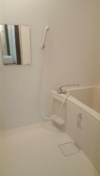 所沢マコトビルの浴室