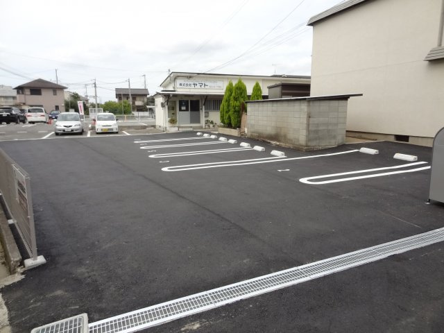 プティトフェルムの駐車場