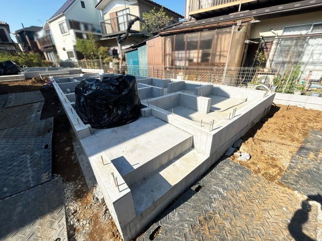 【外観】 | 富士見市鶴瀬西3丁目　新築一戸建住宅　全2棟　(ふじみ野店) | 保育園・幼稚園・小学校が徒歩圏内にあり子育て環境良好です！