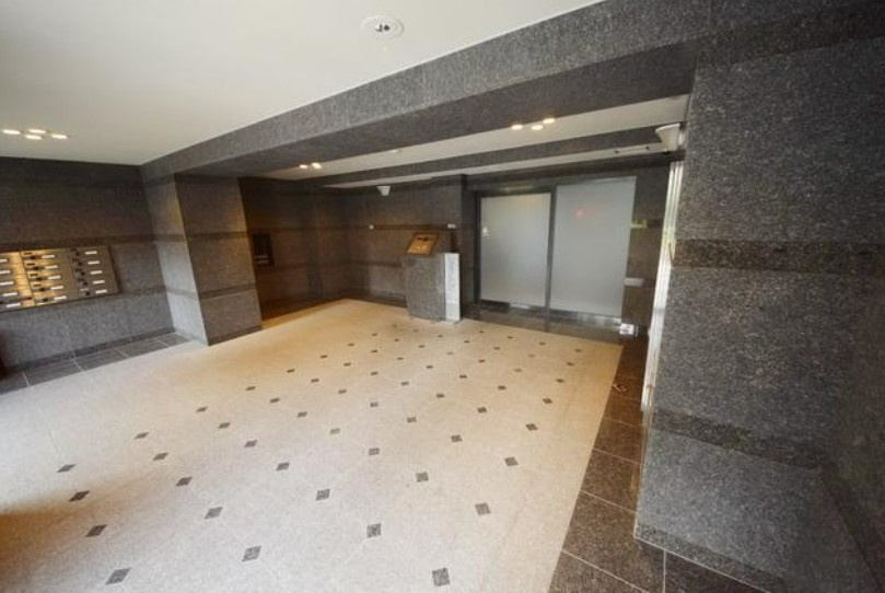 ルーブル中野坂上弐番館のロビー