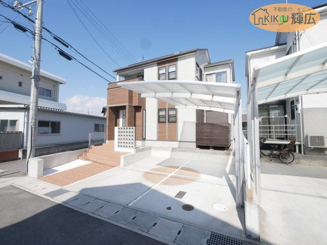 【外観】 | 姫路市御国野町御着　中古戸建 | 駐車場並列２台可能