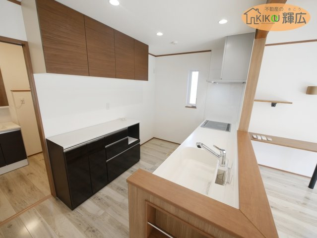 姫路市御国野町御着　中古戸建のキッチン