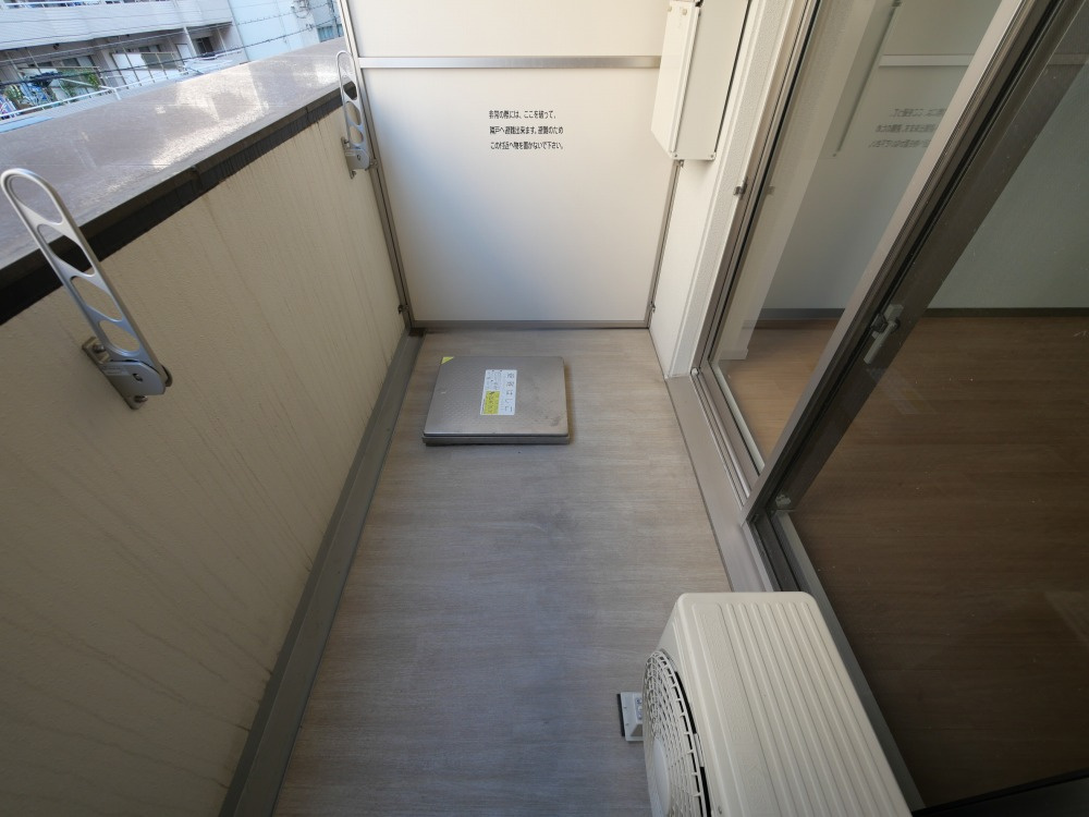 大阪市浪速区大国１丁目の賃貸マンションのバルコニー