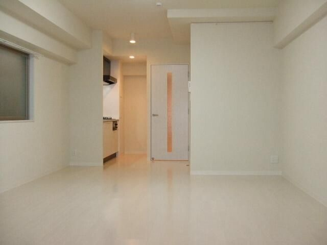 ルナーク船木の居間・リビング