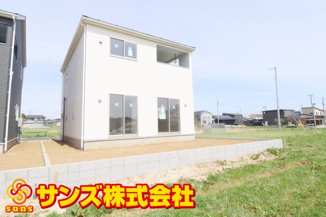 大玉村玉井字馬場　　　４号棟　　　玉井小学校、大玉中学区の外観|南西側から見た外観♪